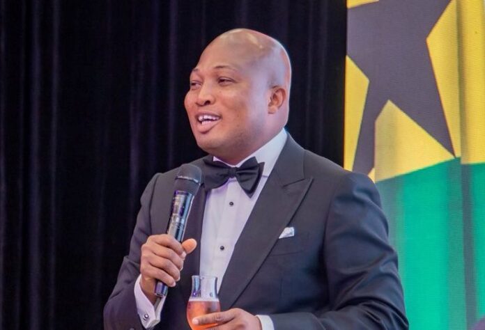 15% tariffs, deportee