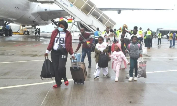 700 Ghanaians